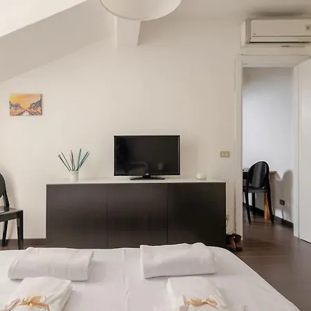 Sky-view Flat In דירה מילאנו