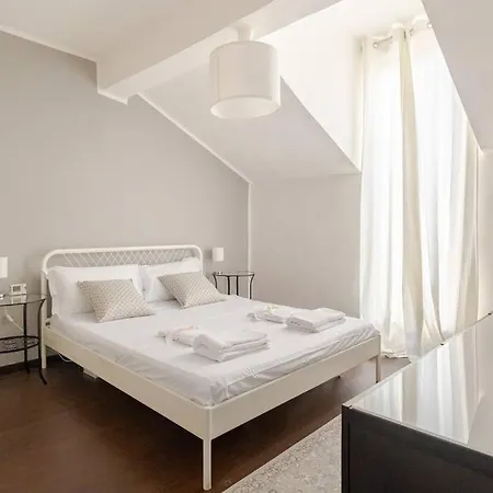 Sky-view Flat In * מילאנו