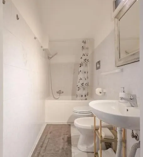 Sky-view Flat In Milan